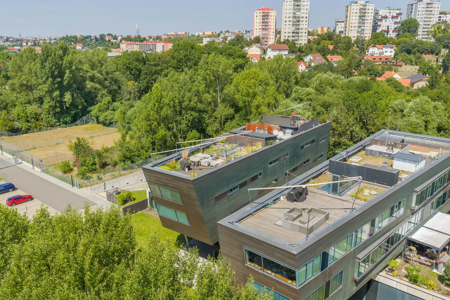 Detail architektury objektů Residence Nautica označovaných jako lodě